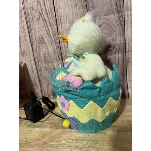 W.M.G. Easter Light Up Electric Duck on Eggs Basket Large 12” Changes Color - Picture 2 of 10
